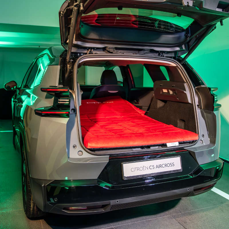 Спеціальний матрас у салоні Citroën C5 Aicross