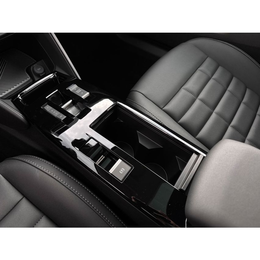 Citroën С4, Max, 1.2 Hybrid 136 к.с. AКПП-6, 6LM0, 2026