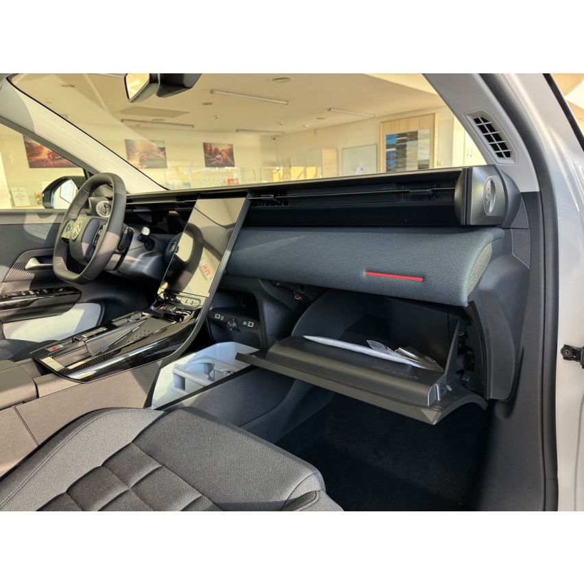 Citroën С5 Aircross, Plus, 1.2 Hybrid 136 к.с., AКПП-6, SUM0, 2026