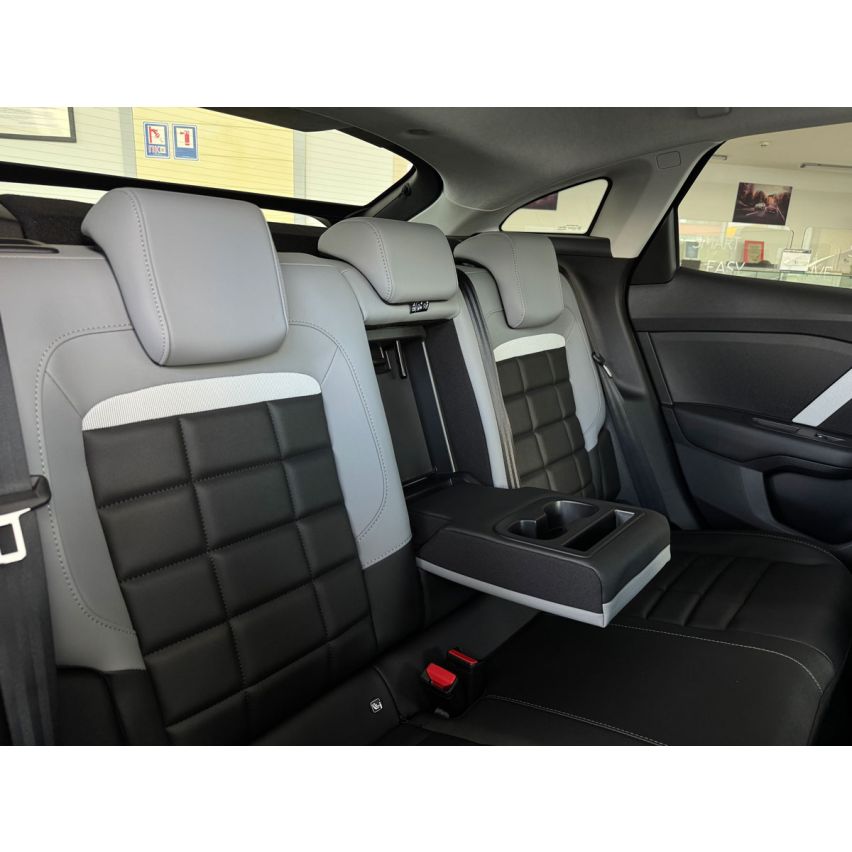 Citroën С4, Max, 1.2 Hybrid 136 к.с. AКПП-6, 6LM0, 2026